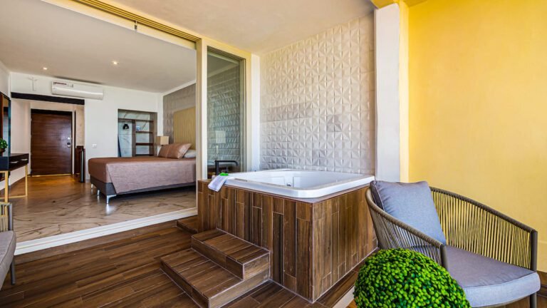 Deluxe Studio 502 - Hotel Marboka Puerto Vallarta