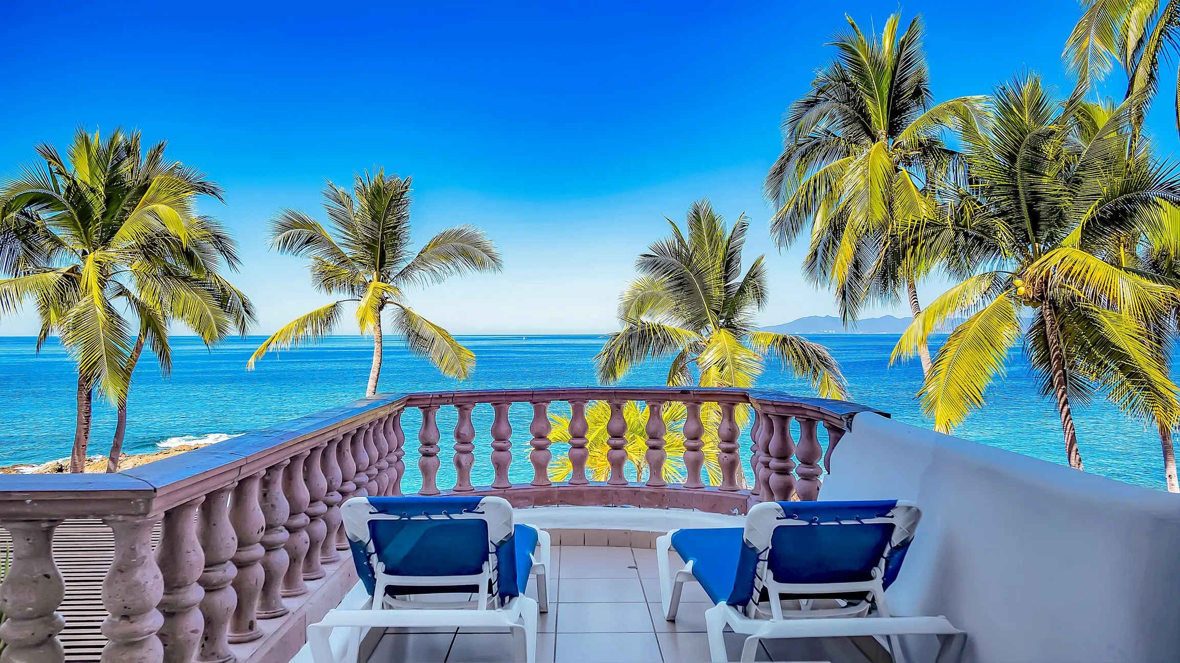 Ocean view from sunset Studio Hotel Marboka